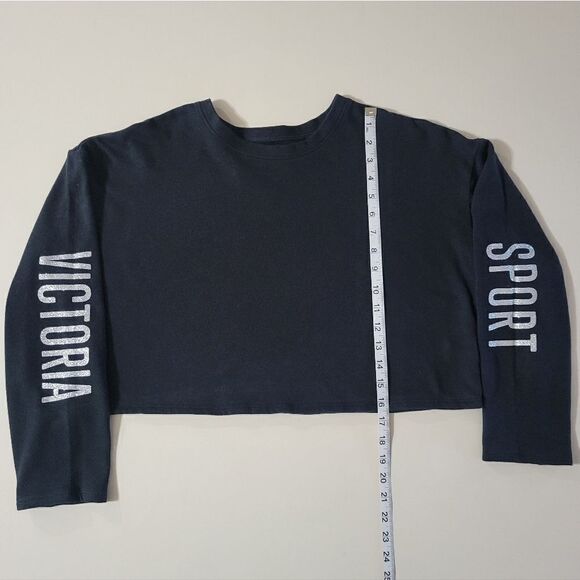 Victoria's Secret Black Crewneck Long Sleeve Cropped Sweatshirt - Picture 7 of 16